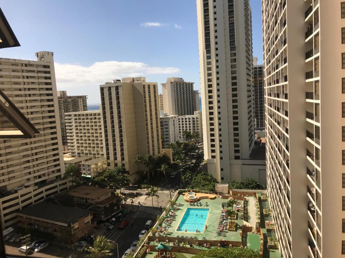 Waikiki Banyan Apartment Honolulu Exterior foto
